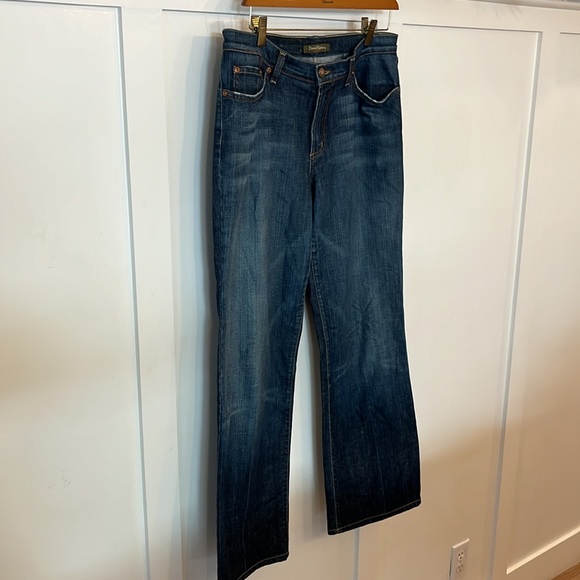 David Kahn Boot cut women’s jeans size 12 style #413 - Picture 2 of 8